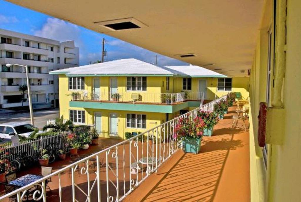 Sorrento Villas マイアミビーチ エクステリア 写真
